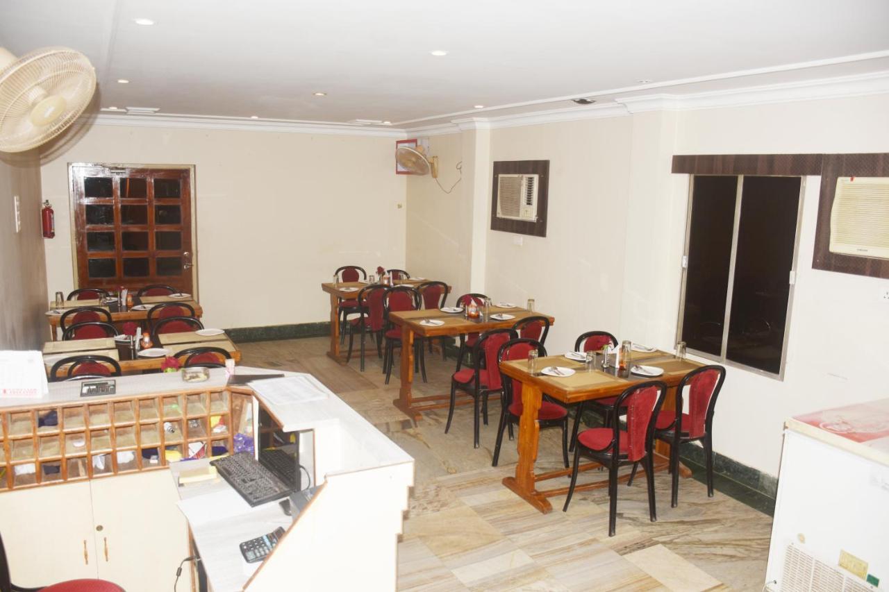 Hotel Trinath Nayagarh 外观 照片